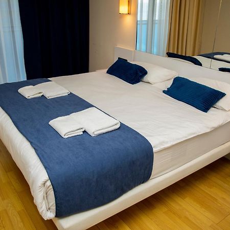 Downtown Centre In Batumi Aparthotel Orbi City In Батуми Экстерьер фото