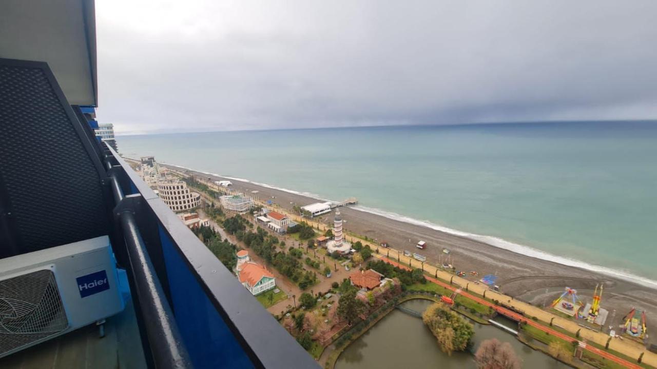 Downtown Centre In Batumi Aparthotel Orbi City In Батуми Экстерьер фото