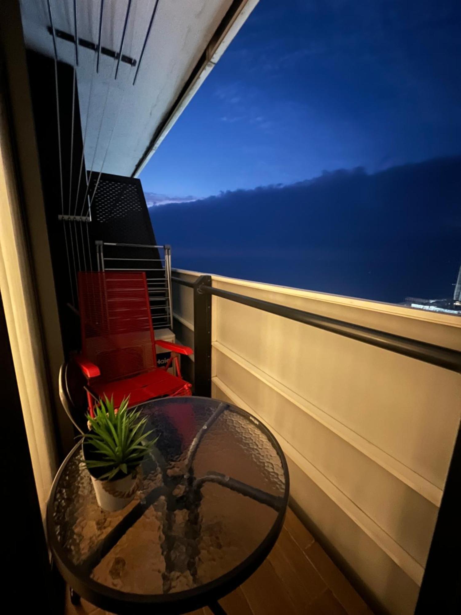 Downtown Centre In Batumi Aparthotel Orbi City In Батуми Экстерьер фото