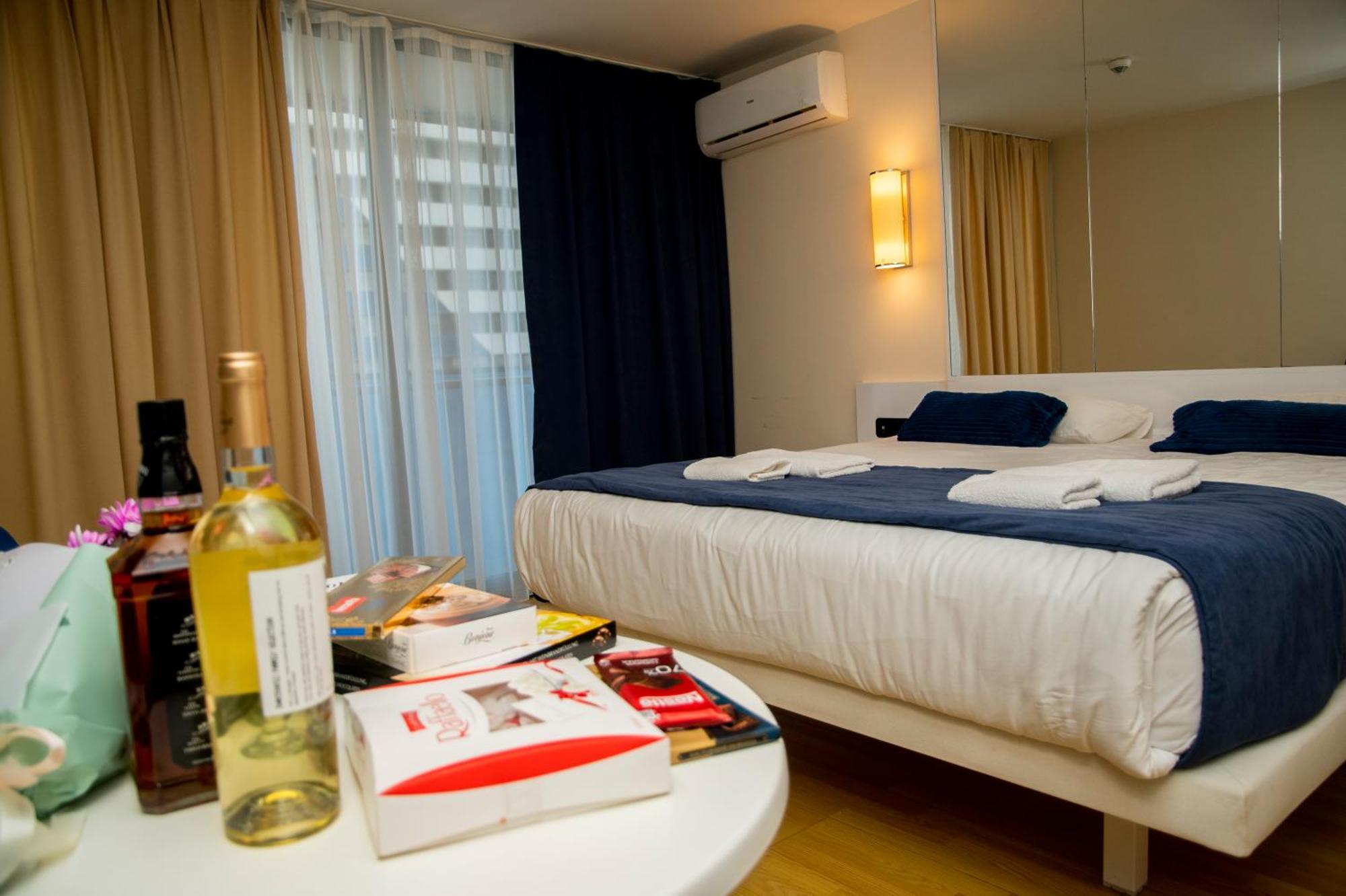 Downtown Centre In Batumi Aparthotel Orbi City In Батуми Экстерьер фото