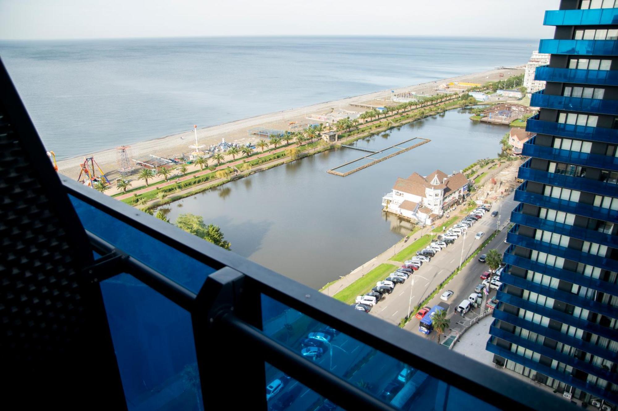 Downtown Centre In Batumi Aparthotel Orbi City In Батуми Экстерьер фото