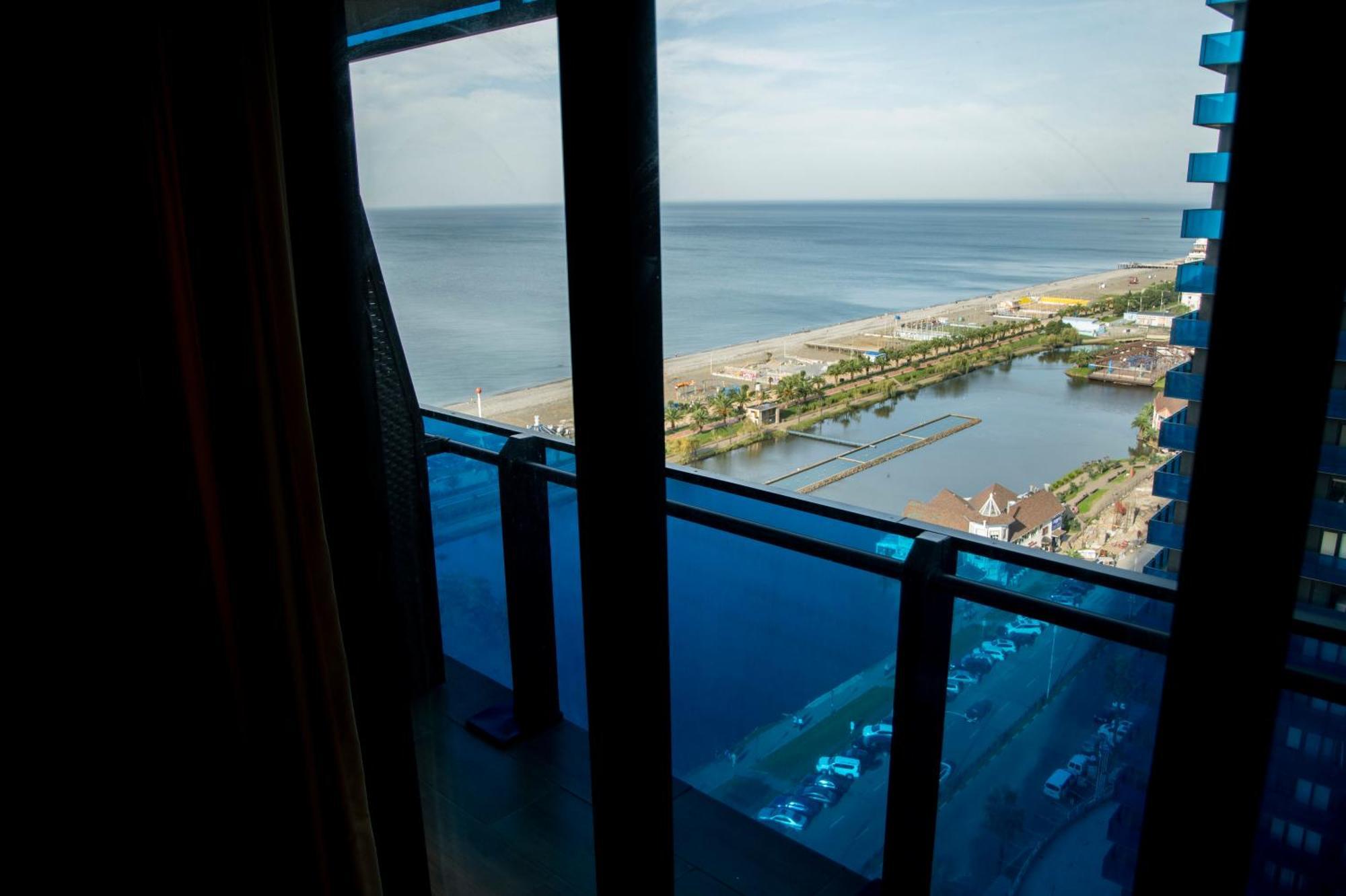 Downtown Centre In Batumi Aparthotel Orbi City In Батуми Экстерьер фото